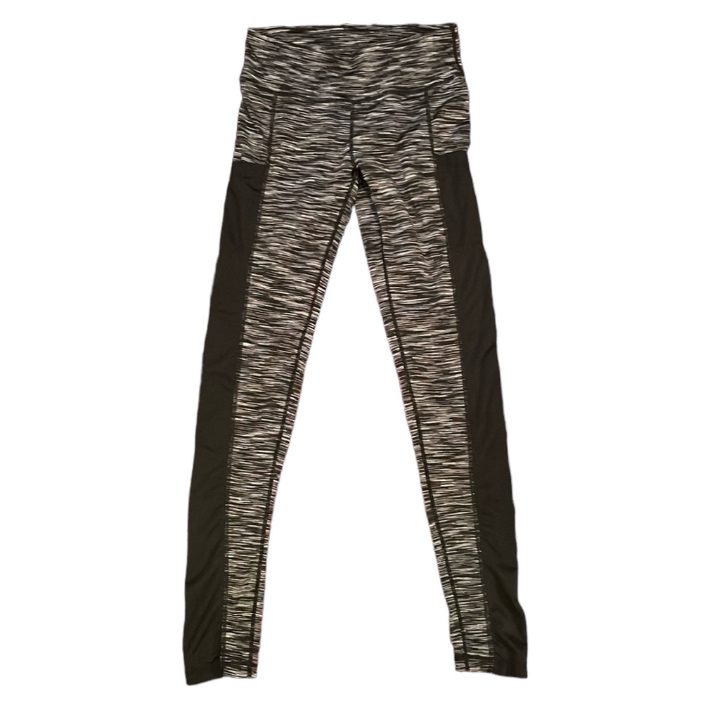 🌻 Mono B Grey and Black Leggings